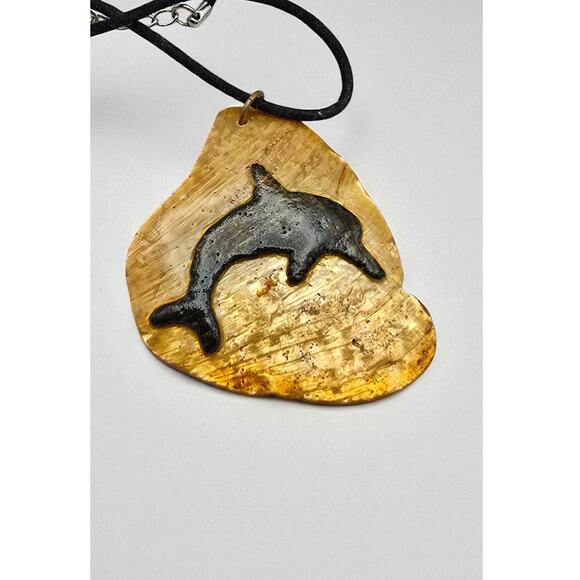 Dolphin Pendant Necklace Black Cord Natural Shell Iridescent Boho Ocean Jewelry - Picture 6 of 7